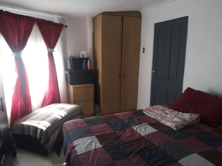 2 Bedroom Property for Sale in Valhalla Park Western Cape